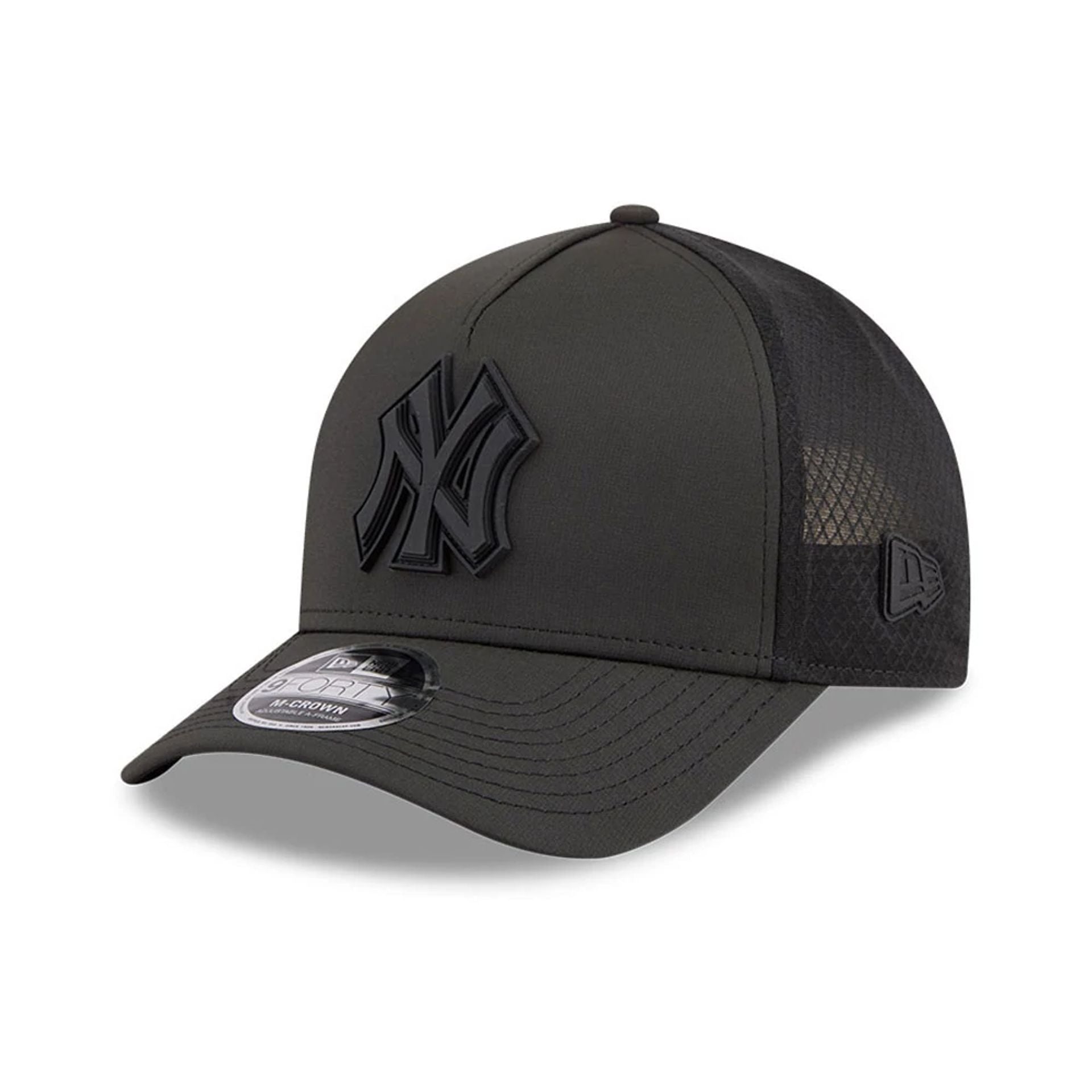 New York Yankees MLB Badged Black 9FORTY M-Crown A-Frame Trucker Cap